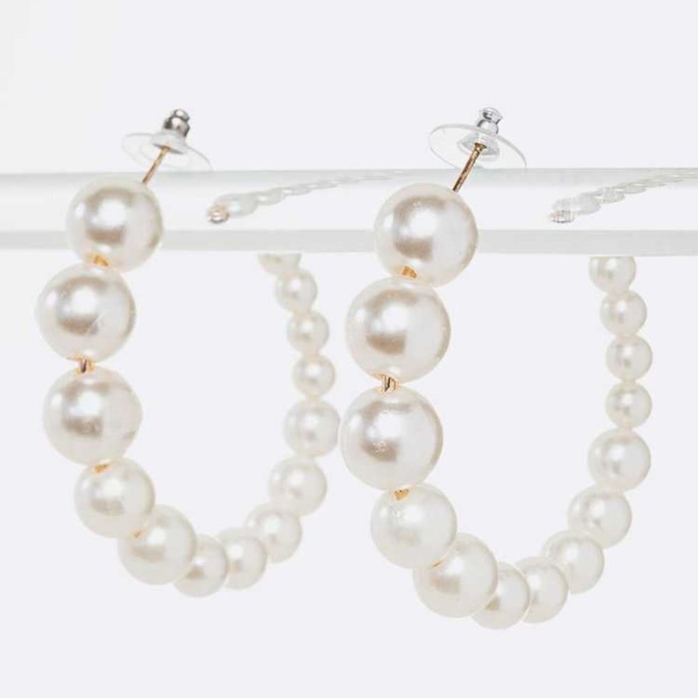 J. Elise Boutique Mix Pearl Iconic Hoop Earrings
